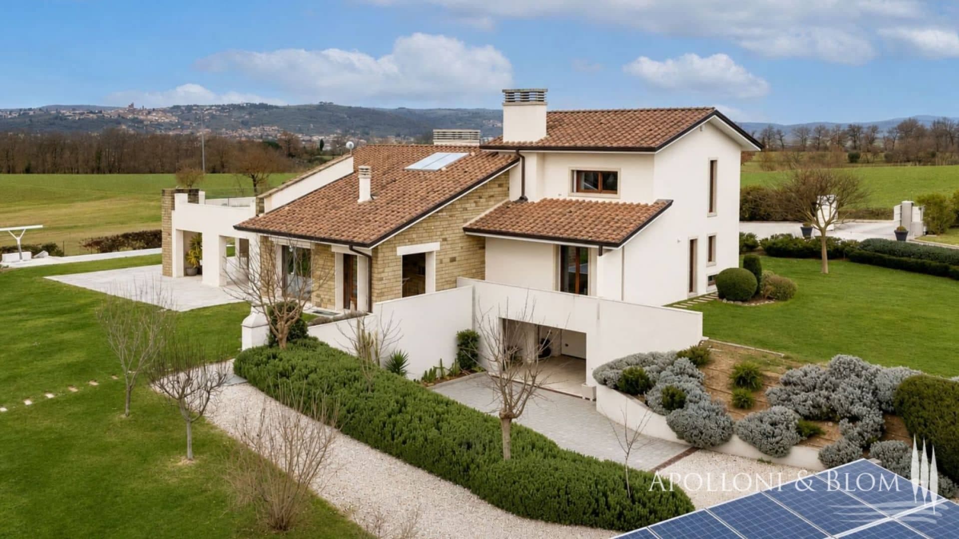 Mansion/Villa For Sale