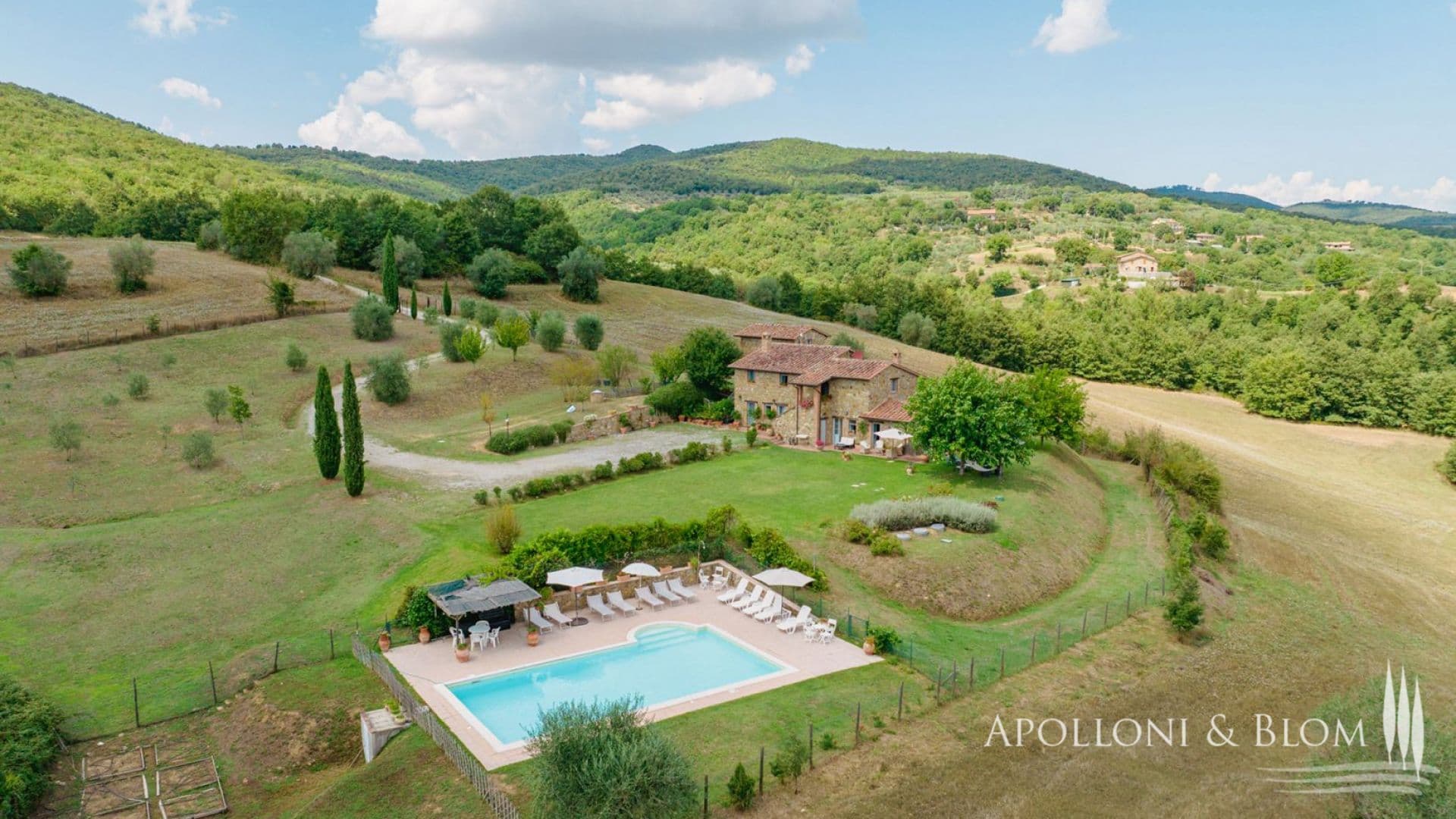Stone country house with pool and guesthouse - Piegaro, Umbria